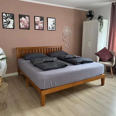 Romantic Bohemian Adenau, Center, Nahe Nuerburgring Apartment *